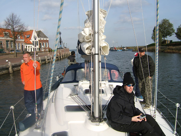 Absegeln_08_55_Medemblik_Hafen