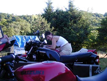 50j_ABREISE_MOTOGIRL