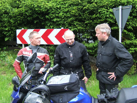 037_tour2_die_drei_vom_kuehlergrill