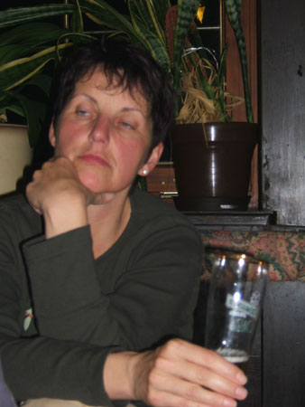 180a_abend4_doro_wird_muede