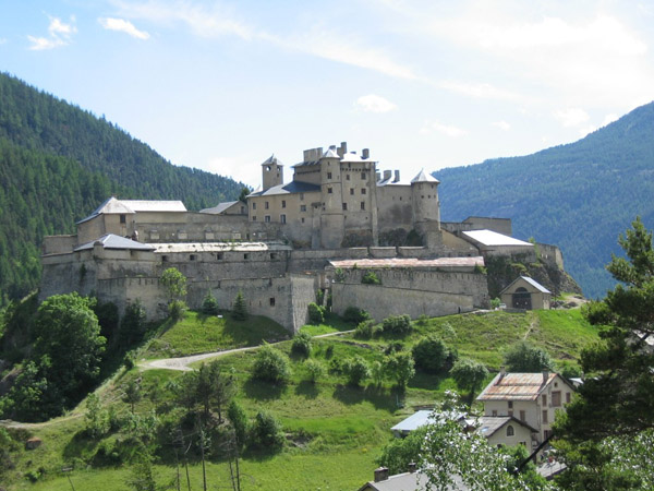 0151d_Chateau_Queyras_by_Flickr