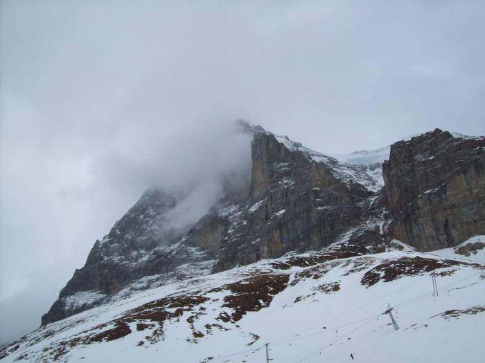 104_0162_EigerNordwand_im_Nebel.JPG